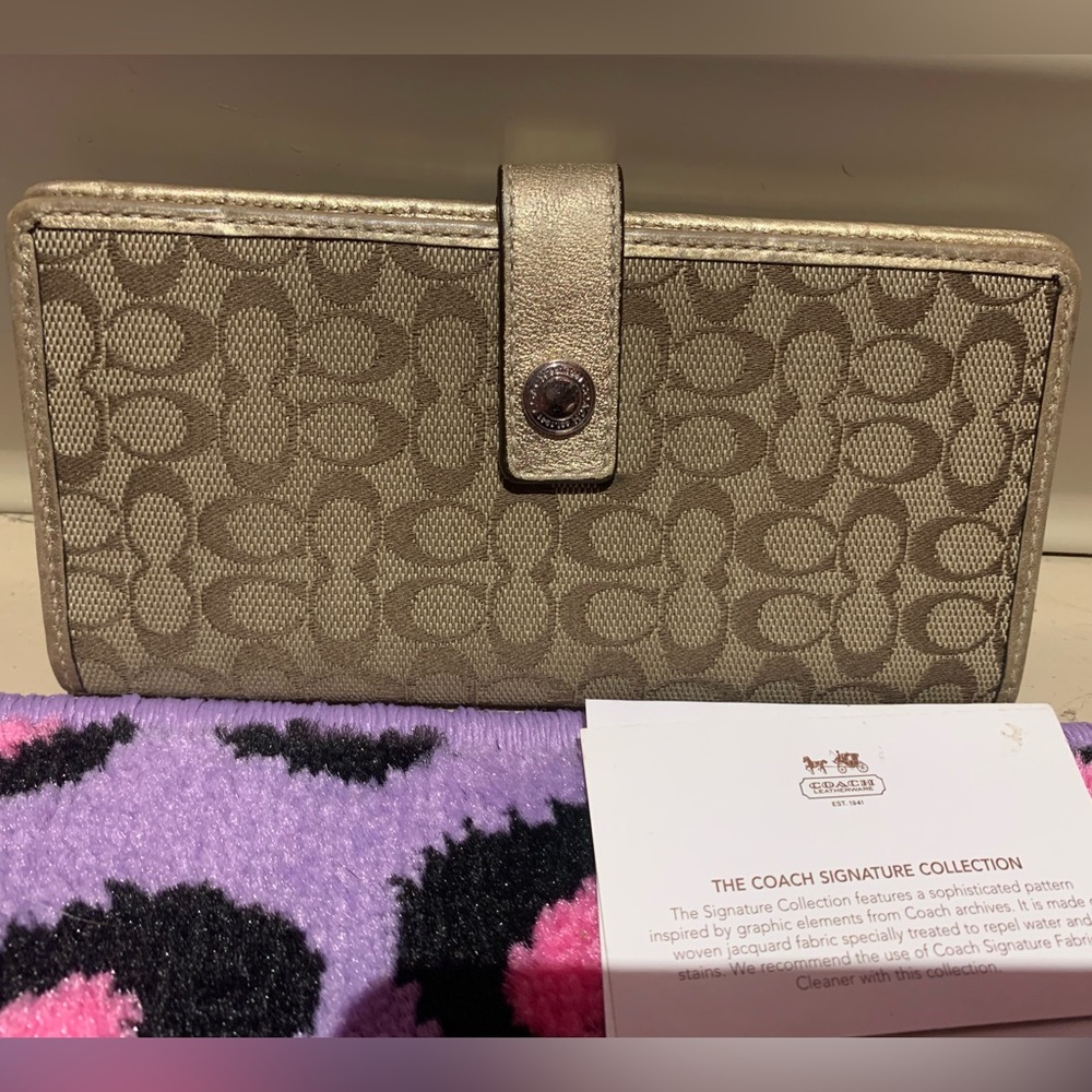 Coach Monogram Signature Bi-Fold Wallet